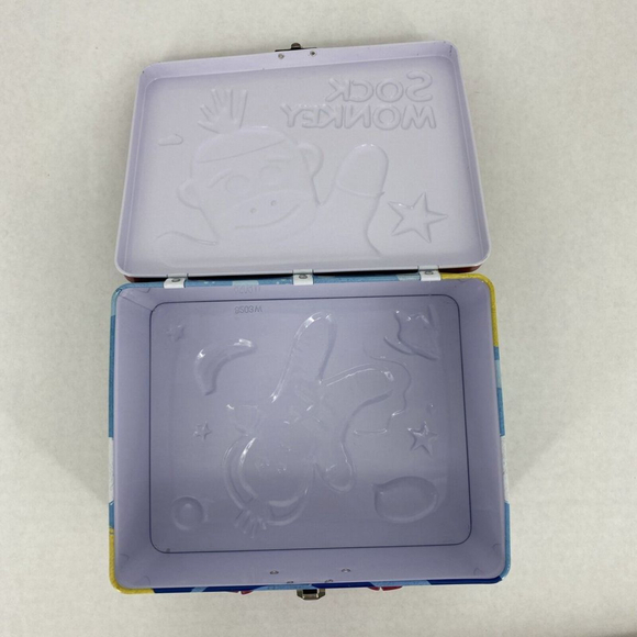 Schylling 2008 3D Sock Monkey Metal Lunch Box EUC Collectible Keepsake Box - Picture 7 of 11